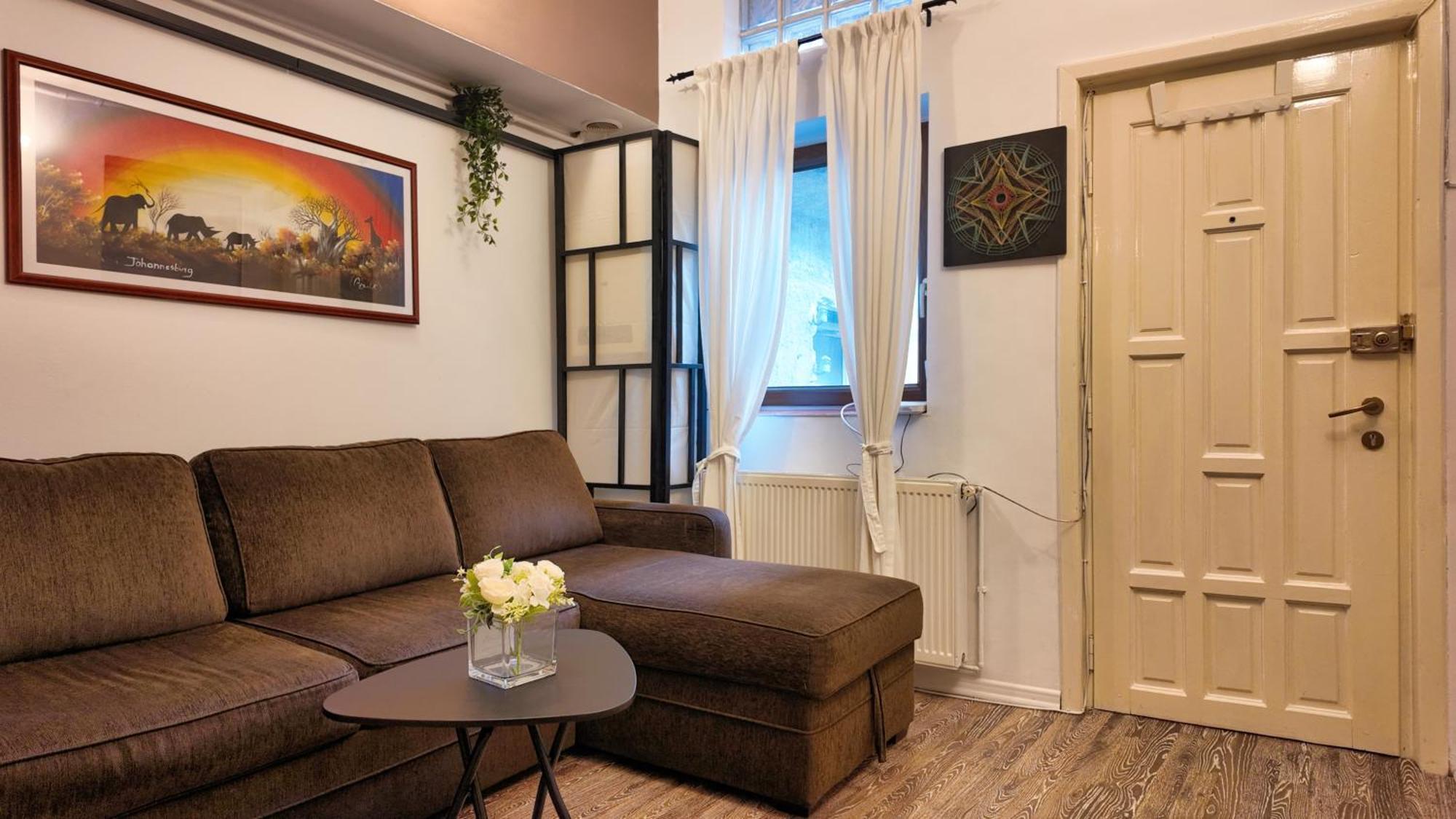 Intimo Oldtown Romantic Apartment ブラショフ エクステリア 写真