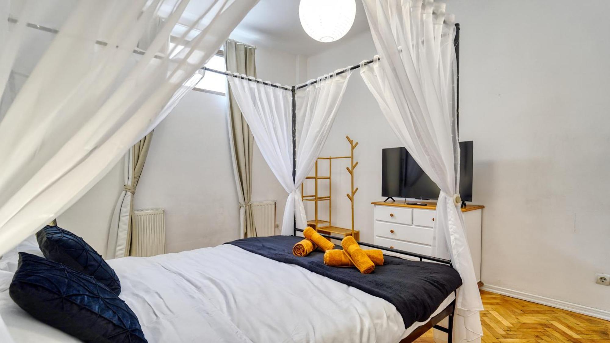 Intimo Oldtown Romantic Apartment ブラショフ エクステリア 写真